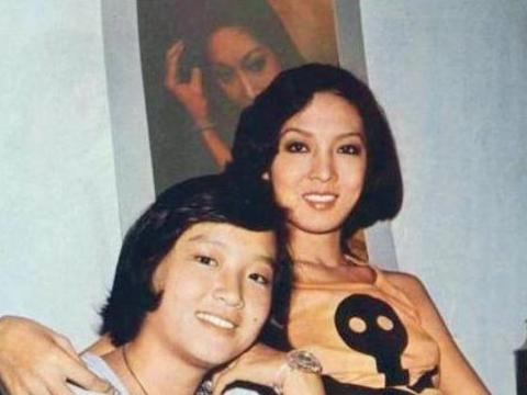 恬妞和恬妮:一个嫁万梓良,一个嫁岳华,一对姐妹花命运大不同|恬妞|岳华|万梓良_新浪新闻