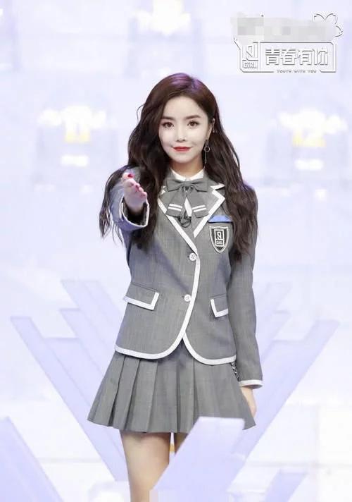 青你2前九选手群像看到安琦终于明白为何她被叫皇族了