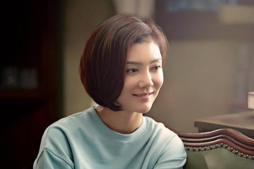 星二代出身28岁嫁山西首富又闪离38岁车晓如今怎么样了