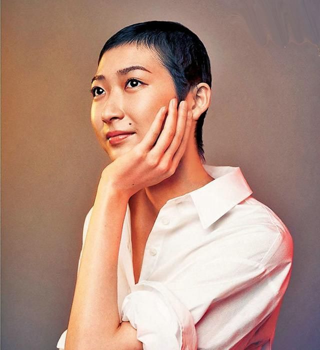 20岁女子游泳超新星,战胜病魔心怀感恩,活着就是奇迹