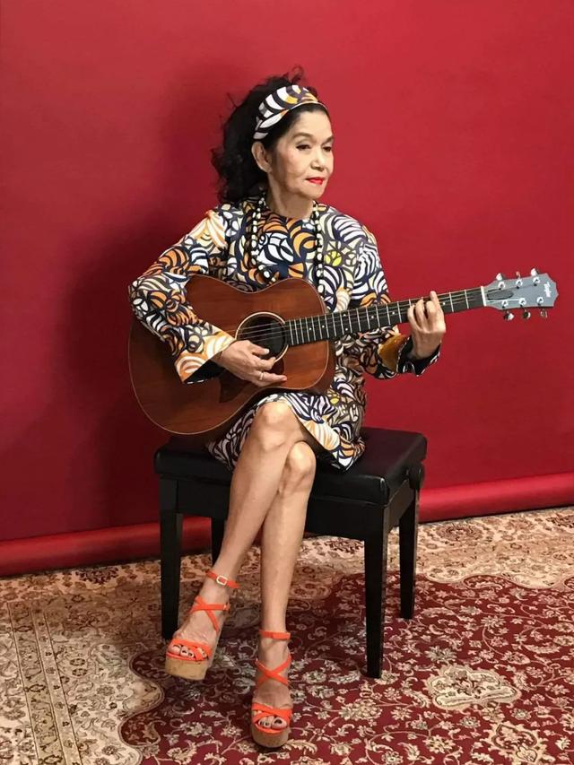 泰国奶奶爆红网络做自己喜欢的事吧哪怕你已经70岁了