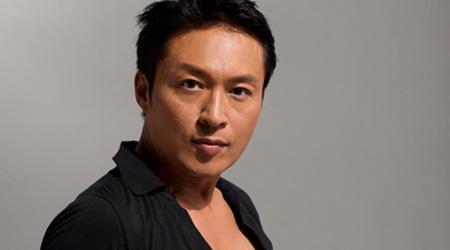 从"琼瑶男主"到跌落神坛,你以为是"自作自受",其实另有秘密