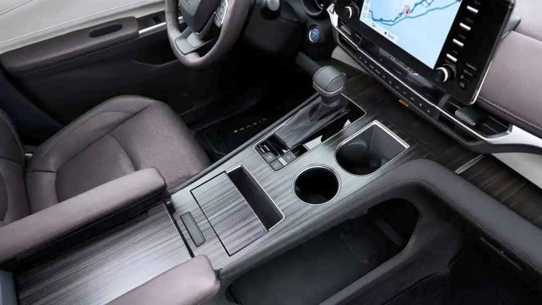 丰田全新塞纳终于来了！这些历史和知识点你必须知道！