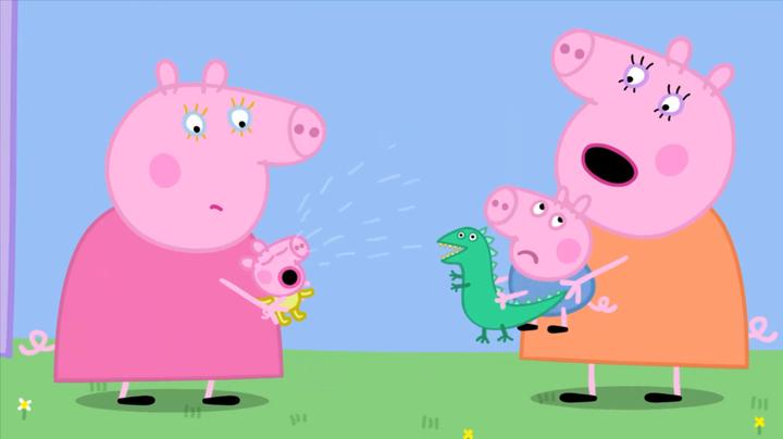小猪佩奇:小宝贝不喜欢恐龙,都被吓哭了,乔治小可爱要注意哦