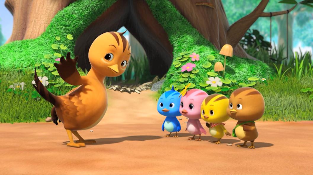 萌鸡小队:鸡妈妈的羽毛掉了,萌鸡很心疼,鸡妈妈耐心安慰