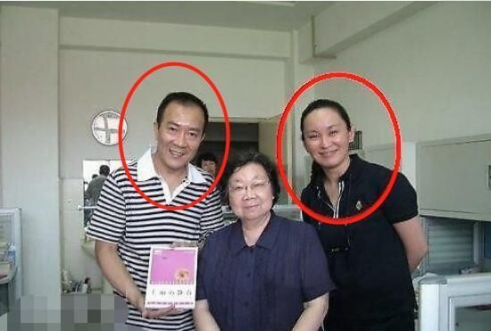 知名艺术家二婚妻子旧照曝光,16年相濡以沫|戴志诚|袁茵|侯耀文_新浪