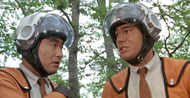 村松队长老早就知道他是奥特曼