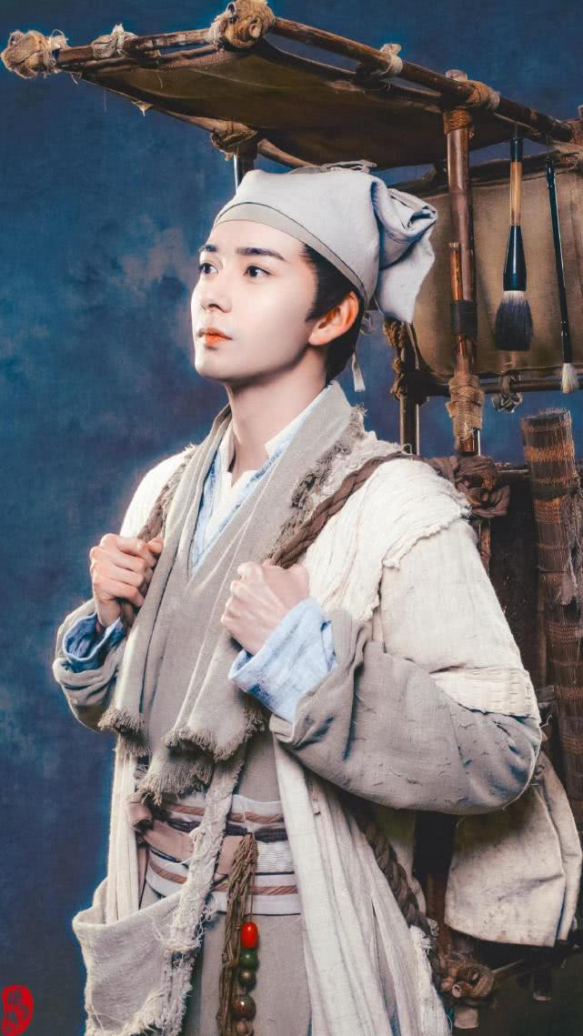 陈星旭版宁采臣温润如玉,不过遇到男神朱一龙版,感觉相差太大