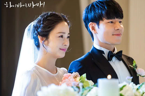 韩国人最羡慕的女艺人有钱有颜有演技和亚洲天王一见钟情相爱