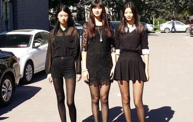 就是这个身高优势,让梁天云能够在女篮大展拳脚,加上她脚步灵活,球场