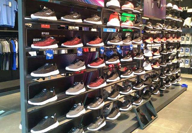 追赶上了李宁中国第二大运动鞋出现门店数量超过了7000家