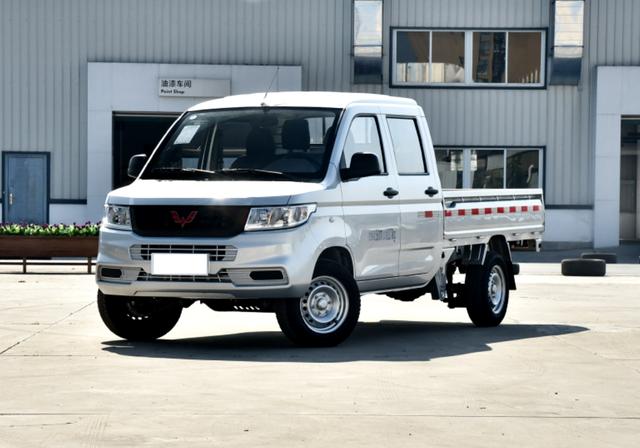 能越野能下河能致富五菱荣光新卡498万起国六排放