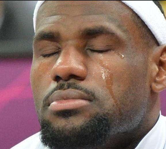 儿子5点训练老詹感动哭布朗尼别误会中国回来在倒时差呢