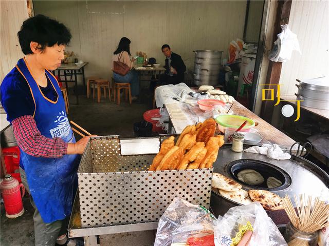 去韩岭的人很少在那儿吃过早餐吧2个人早餐29元4样早点很丰富