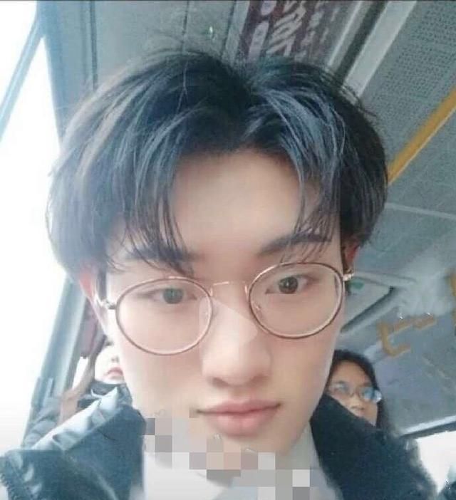 山东大一学生虐猫成瘾，数十只猫被虐待惨死