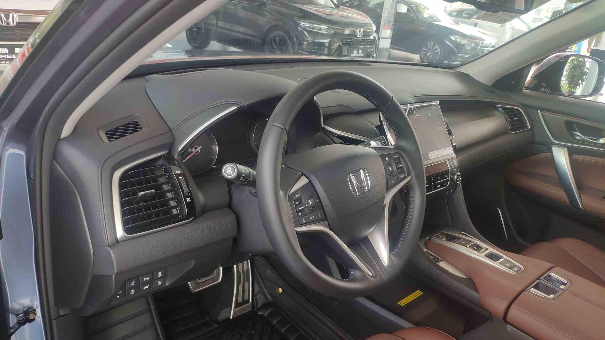 大气硬朗的风格新款本田冠道实车