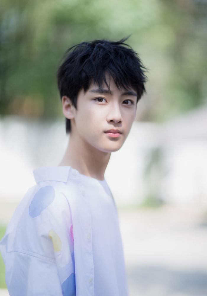 高情商可以让人气更上一层楼反之容易一下子败光了好感度