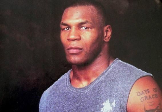 57岁乔丹神采奕奕,54岁泰森胡须斑白