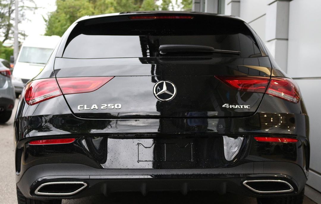 全新奔驰cla猎装版实车简洁优雅的造型