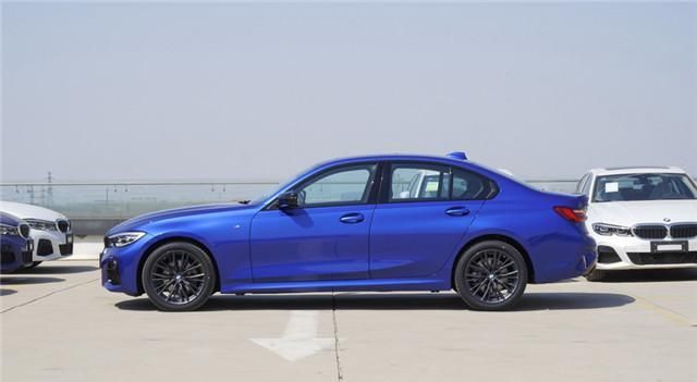 全新宝马3系怎么选?325标轴版就挺好,有颜值,有操控