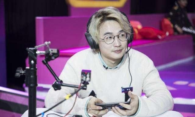 口袋直接线下自证,网友:围态救杰捧口袋|虎牙|口袋|寒夜_新浪新闻