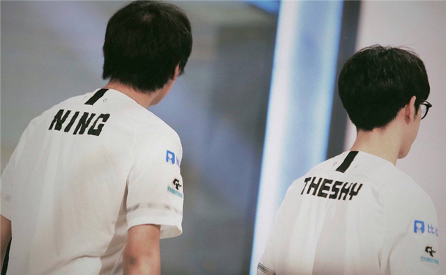 宁王,theshy加盟ig纪念日,官微说了3句话,曝光ig的首发安排