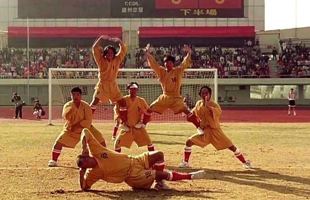 少林足球拍摄时需4万群演周星驰想了一个办法一分钱没花