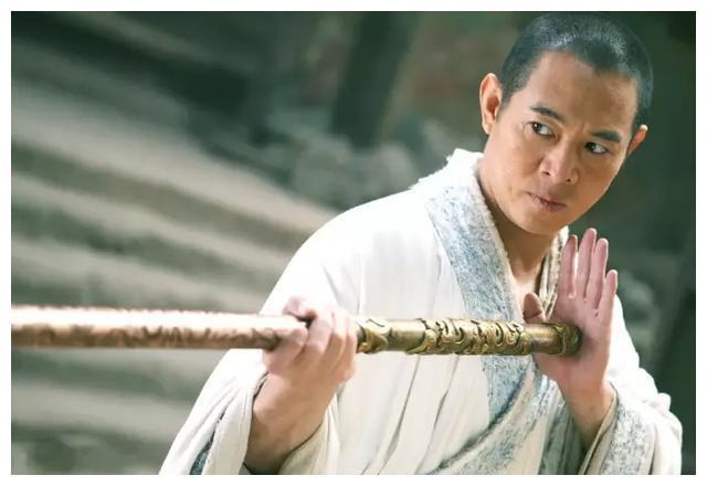 拍的3部电影,输了口碑,却成最大赢家|李连杰|向佐|白蛇传说_新浪新闻
