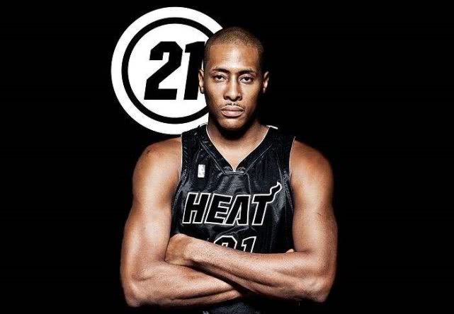 历史上的今天:科比最后一次打季后赛 詹皇季后赛进球数历史第一