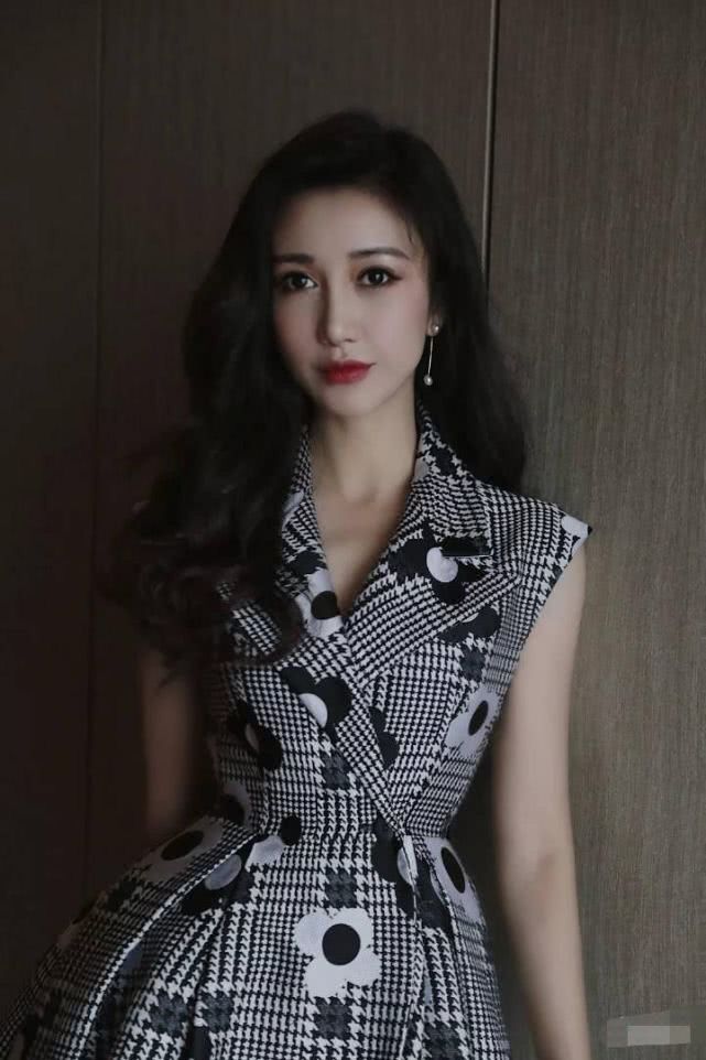 徐峥怎么捧都捧不红的演员,黄渤仅仅用了10秒就让她"一炮而红"|杨凯迪