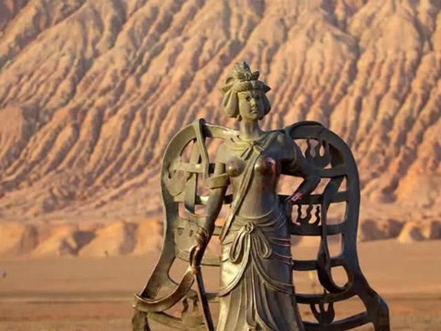 雕像,胸部被游客摸掉漆,始终无法修复|火焰山|雕像|铁扇公主_新浪新闻