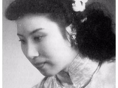 张灵甫死后,蒋经国对王玉龄太热情,王玉龄只好逃去了美国|王玉龄|张灵甫|蒋经国_新浪新闻