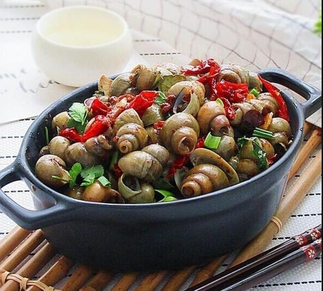 分享"开胃麻辣螺蛳,椒盐牛肉,凉拌青笋豆干"的做法