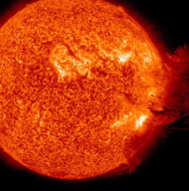 现在仍没有太阳黑子!科学家:这可能会导致寒冷天气,地震和饥荒