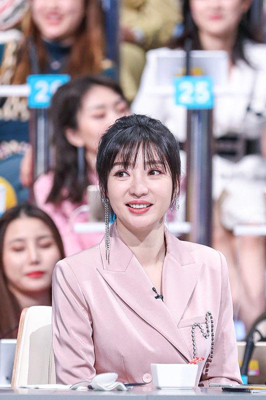 鲜厨1005月21日晚首播25次元料理惊艳众评委