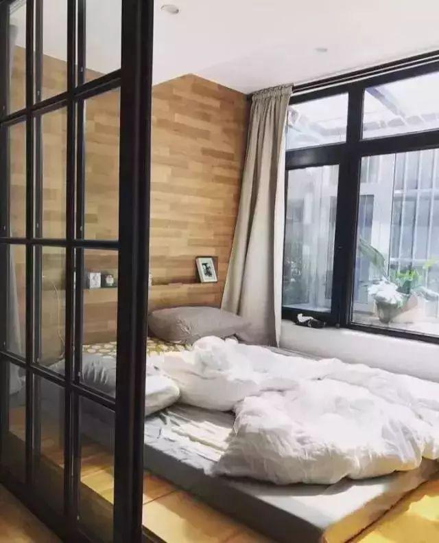 记住了,阳台这样装修,不仅能晾晒衣服还能多出一间房