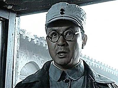 在《亮剑》中,李云龙的领导旅长的扮演者张伟,却没有因为这个剧而被