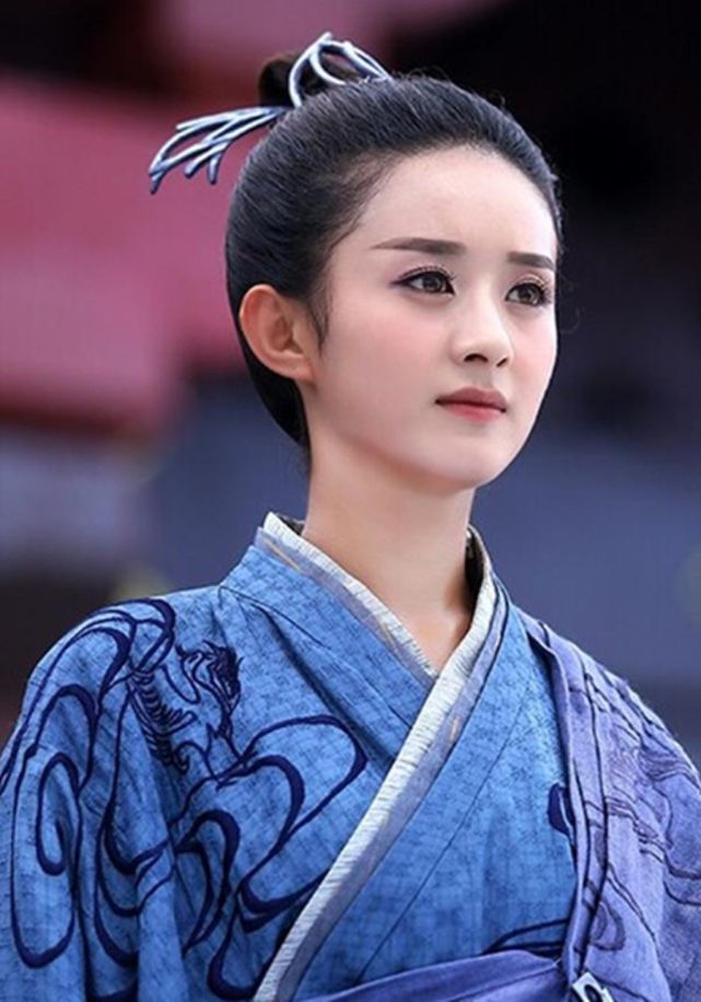 盘点4位"女扮男装"的女星,谭松韵可爱,赵丽颖英气十足