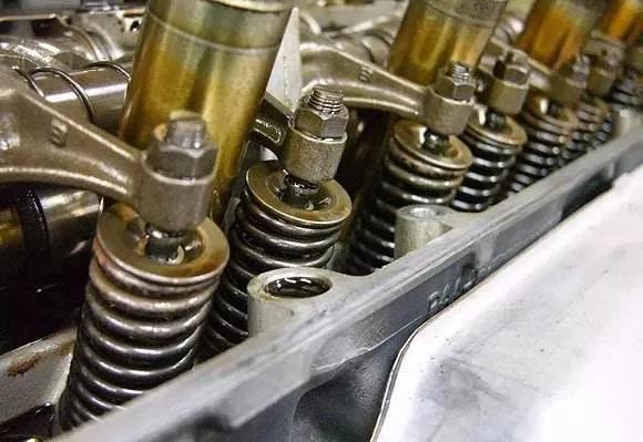 柴油机曲轴箱废气大到底是怎么回事?-新浪汽车