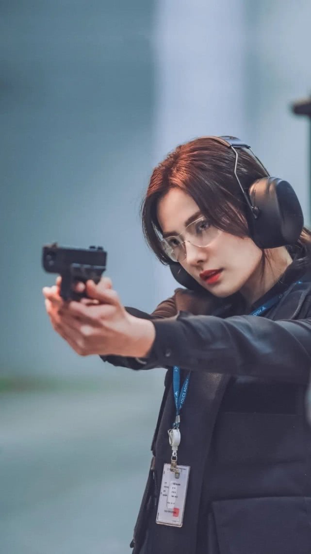 号称"世界最美脸蛋"的她,第一眼不算惊艳,后面越看越觉得美|林珍娜