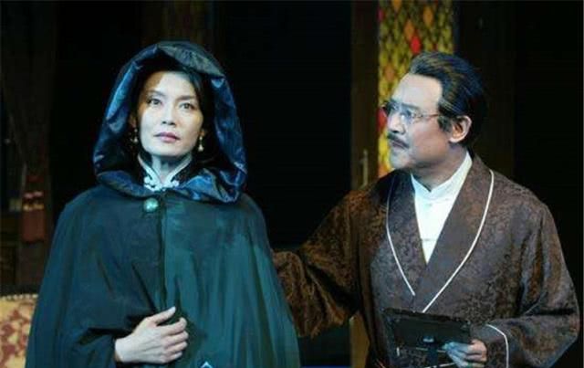 雷雨周朴园给鲁侍萍5000元等于她50年工资收入