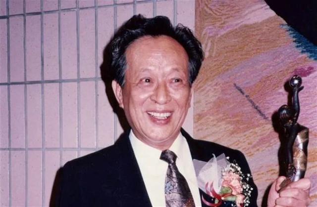 66岁前tvb星二代小生街头摆摊卖xo酱月入20万,至今单身|关海山|关聪