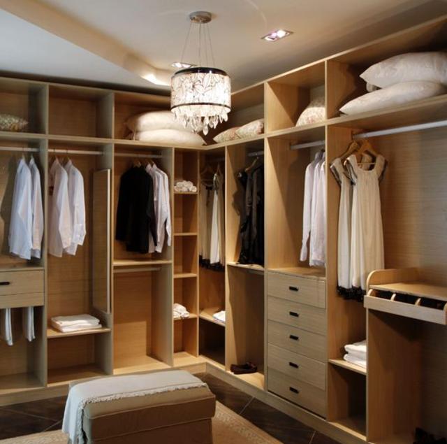 新房装修,真的别选这种衣柜,发现踩雷再后悔万分,就晚了