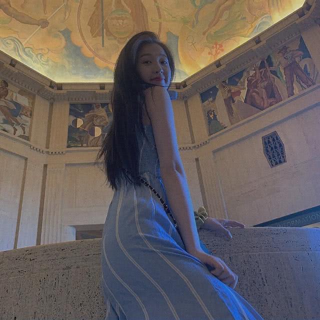 夏天怎么穿成甜美女生学学虞书欣秒变小嗲精