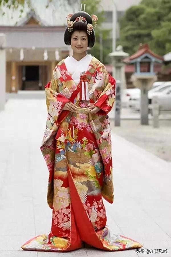 美极了的日本婚礼礼服像极了唐朝的服饰
