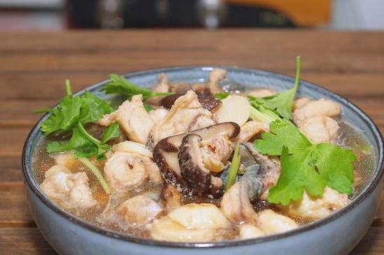 红烧鳗鱼,肉质鲜美,下饭美味,豆腐鱼头汤,鲜香营养