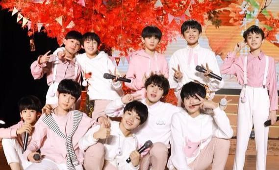 TF三代团人气高选手照曝光,时代峰峻干啥啥不行,挑艺人第一名|TFBOYS|艺人|时代_新浪新闻