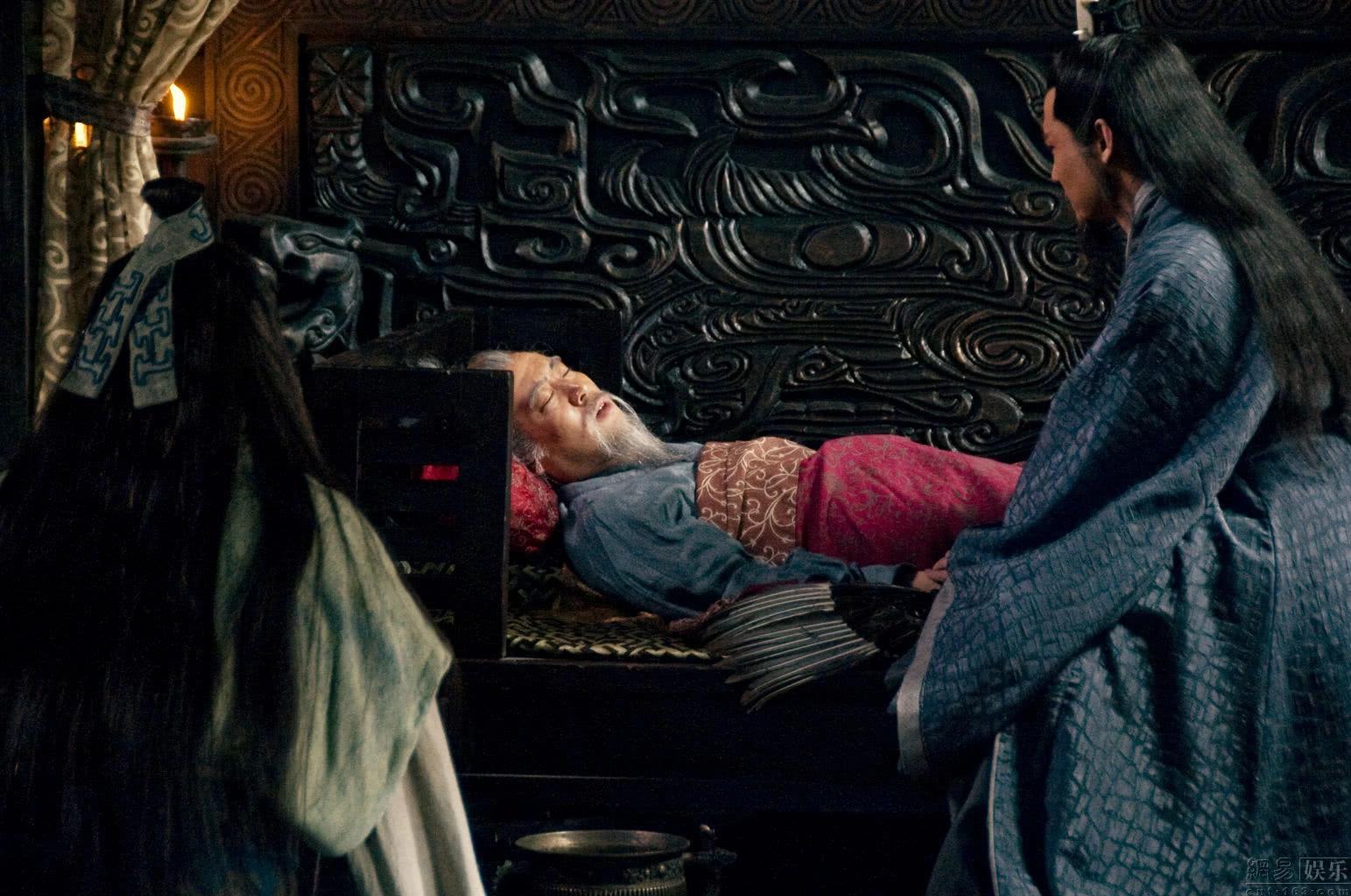 课本中诸葛亮出师表是否该删除著名教授应该删除