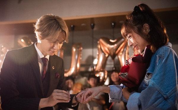 黄少谷向林采薇求婚成功,两人社交平台晒照,互相艾特表达爱意