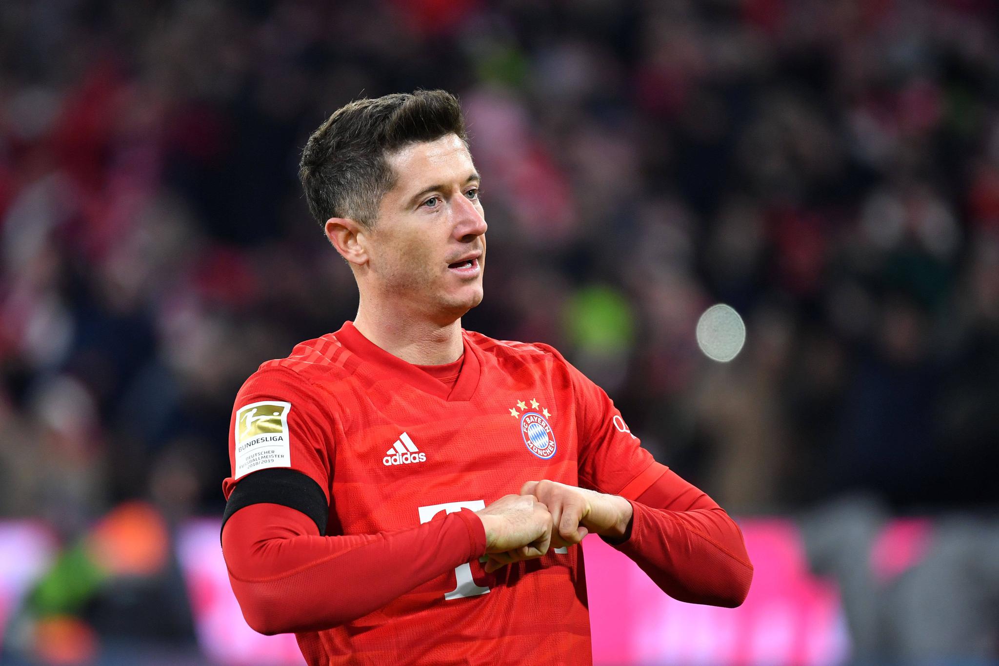 莱万与因莫比莱并列成为五大联赛射手王